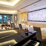 Hotel Favorite Parkhotel 4*