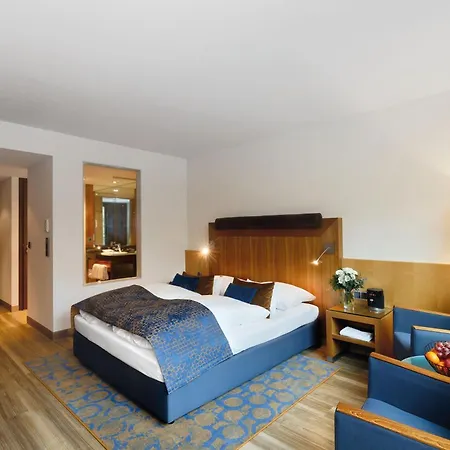 Hotel Favorite Parkhotel 4*