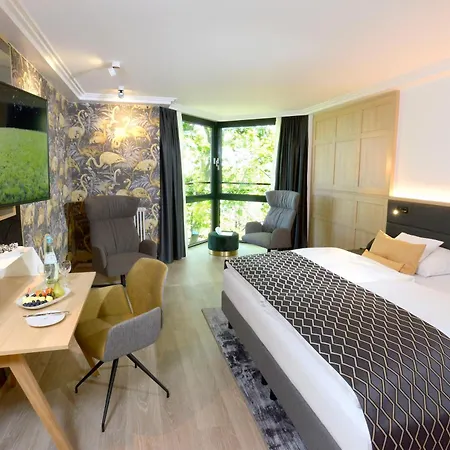 Favorite Parkhotel 4*