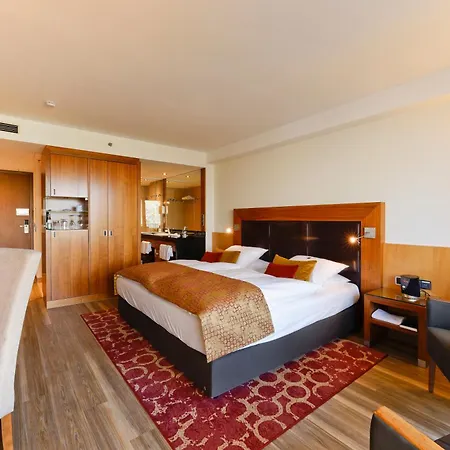 Favorite Parkhotel 4*