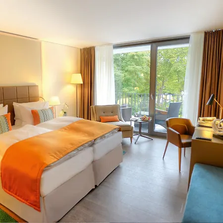 Hotel Favorite Parkhotel 4*