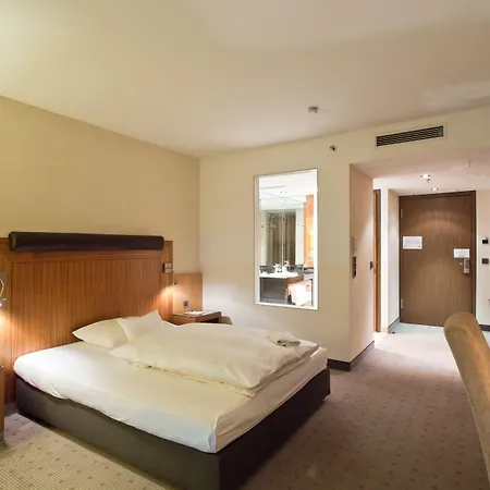 Otel Favorite Parkhotel Mainz