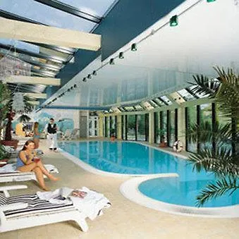Favorite Parkhotel Otel