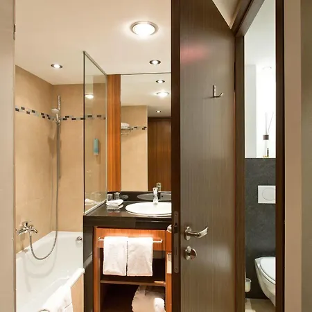 Otel Favorite Parkhotel 4*