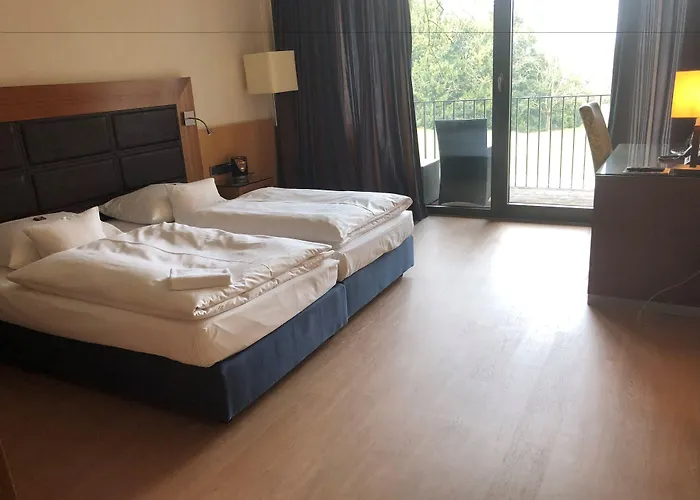 Favorite Parkhotel Hotel 4*