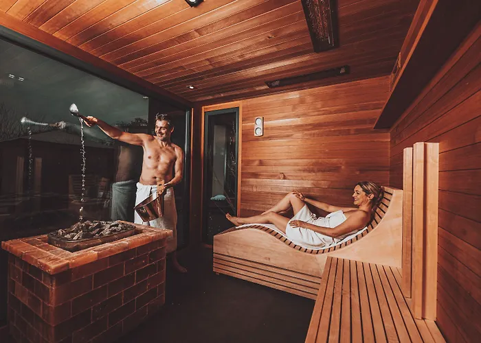 Hotel Favorite Parkhotel 4*